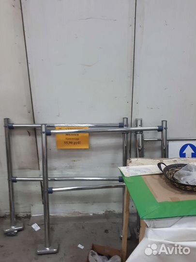 Стеллажи,витрины, торговое оборудование