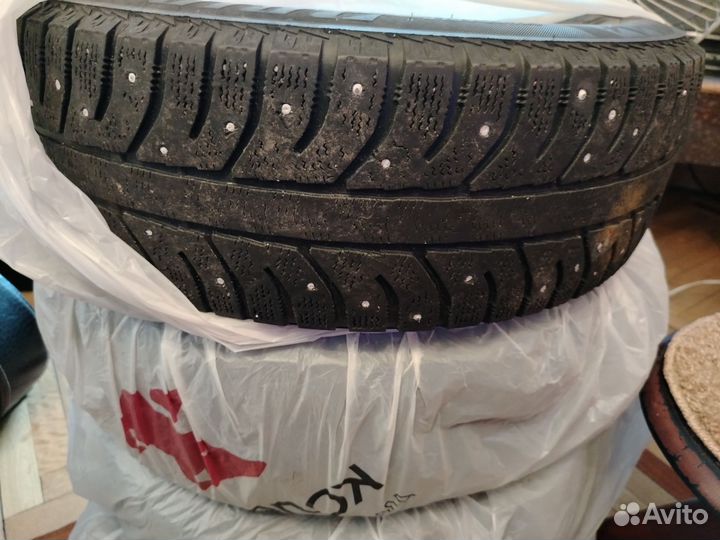 Bridgestone Ice Cruiser 7000 185/65 R15