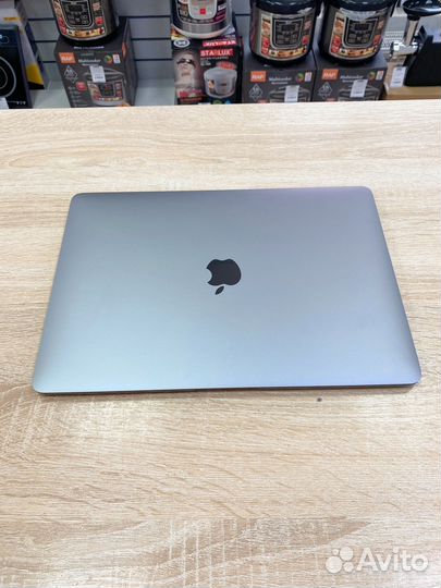 Macbook air на m1, 2020