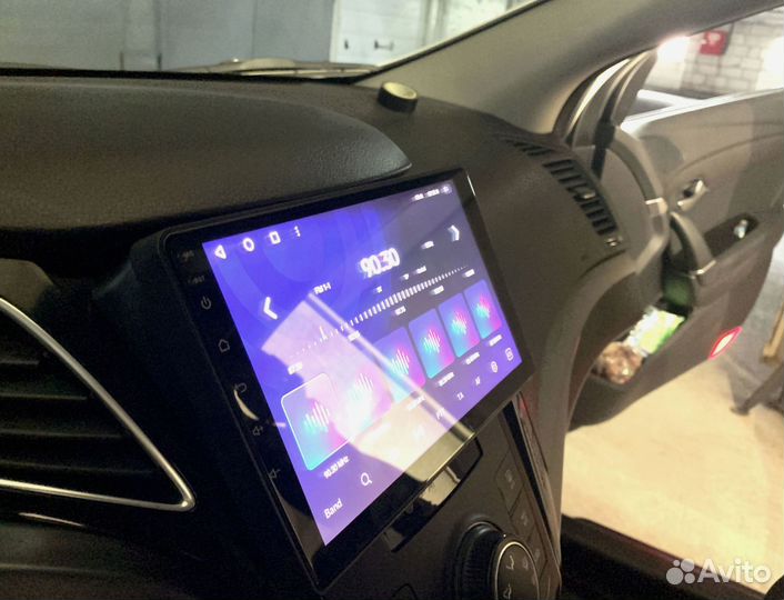 Магнитола Teyes CC3 3/32 для Хёндай ай40