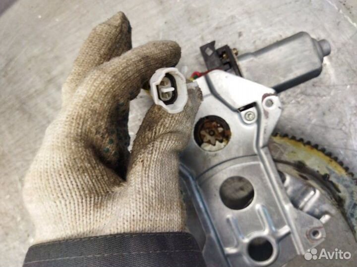 Стеклоподъемник передний правый Suzuki Ignis HR