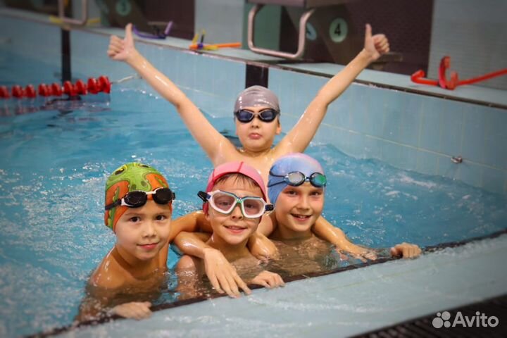 Шапочки и очки для плавания