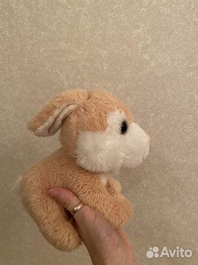 Продаю мягкую игрушку Зайчик