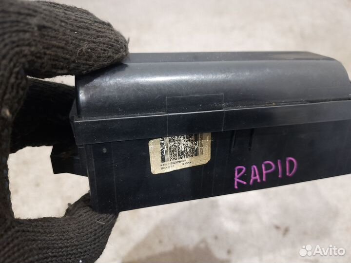 Блок предохранителей для Skoda Rapid 2014