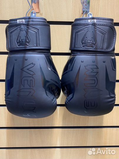 Боксерские перчатки Venum 10,12,14,16oz