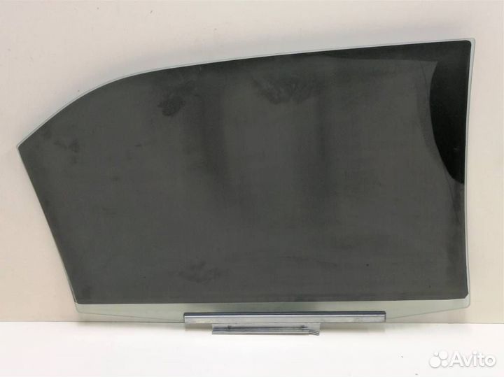 Стекло двери задней левой Toyota Camry V50 2011-20