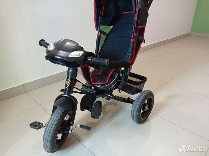 Трехколесный велосипед с родительской ручкой