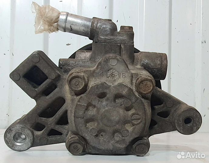 Насос гидроусилителя Honda C-RV 1