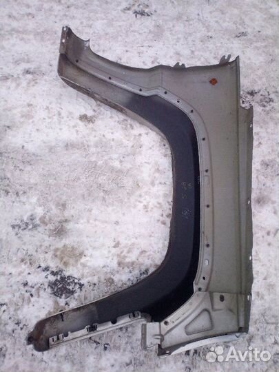 Крыло левое Jeep Liberty KJ 01-04