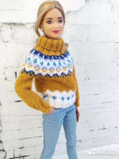 Свитер для кукол Барби