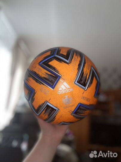 Футбольный мяч adidas telstar fifa 2018