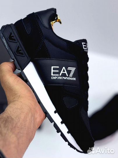 Кроссовки Armani