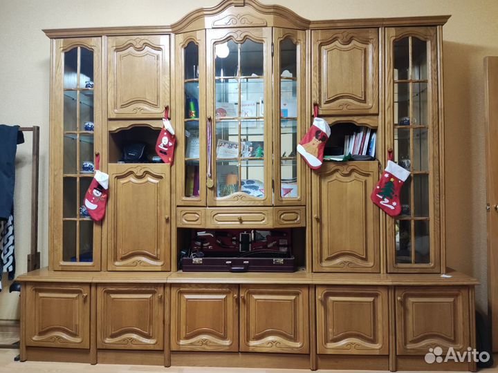 Стенка в гостиную