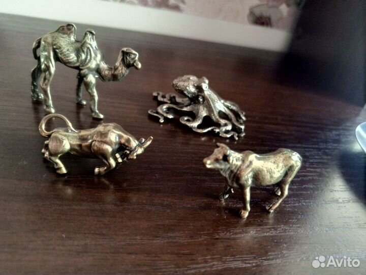 Фигурки из латуни