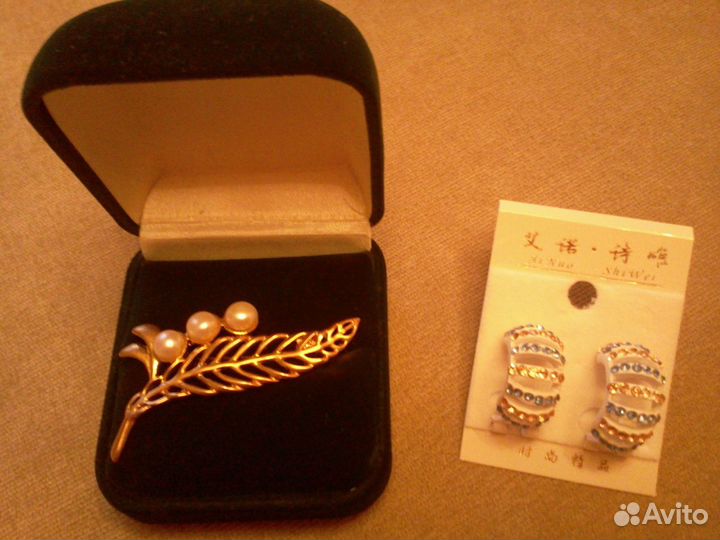 Заколки и украшения