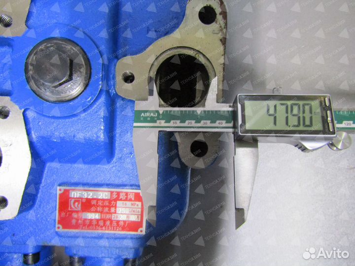 Гидрораспределитель 251800152/DF32 xcmg LW500FN