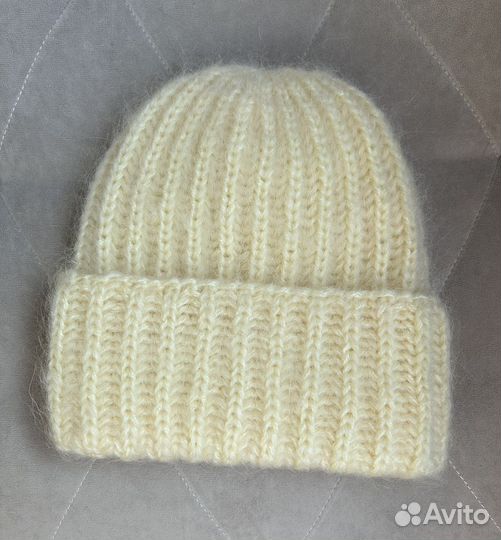 Мохеровая шапка с одним отворотом