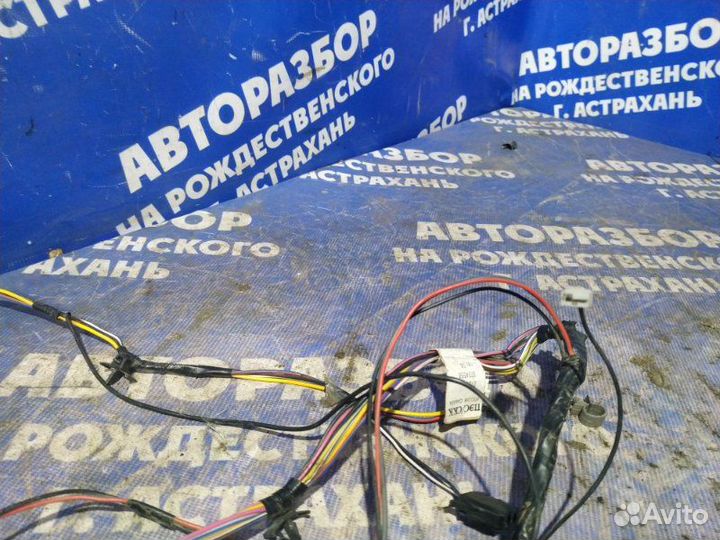 Проводка двери багажника Chevrolet Niva