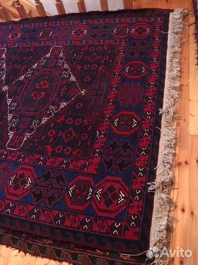 Ковер шерстяной новый