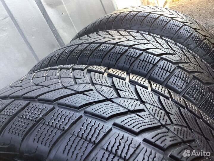 Goodyear UltraGrip Ice 265/60 R18 114T