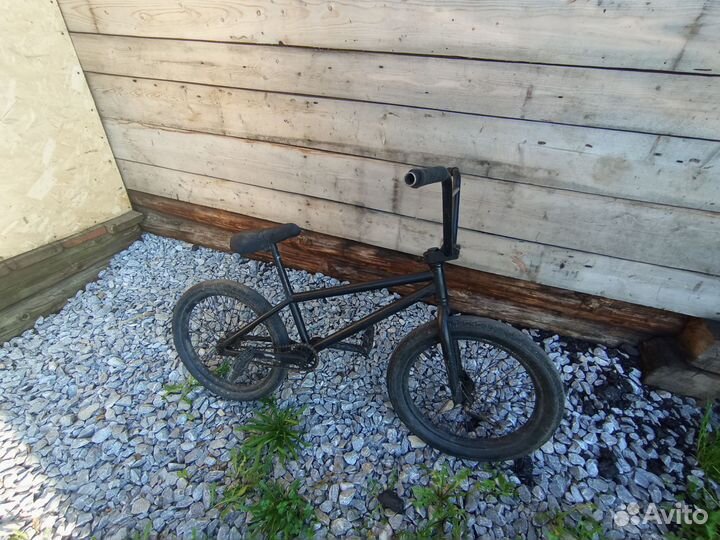 Продам трюковой велосипед BMX