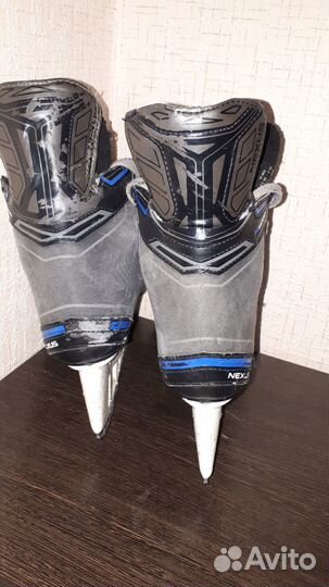 Коньки хоккейные