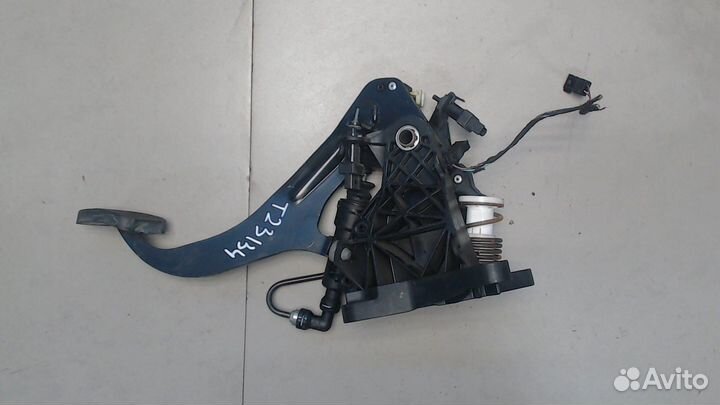 Педаль сцепления Mercedes GLA X156 2014, 2014