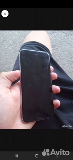 Телефон iPhone 6s