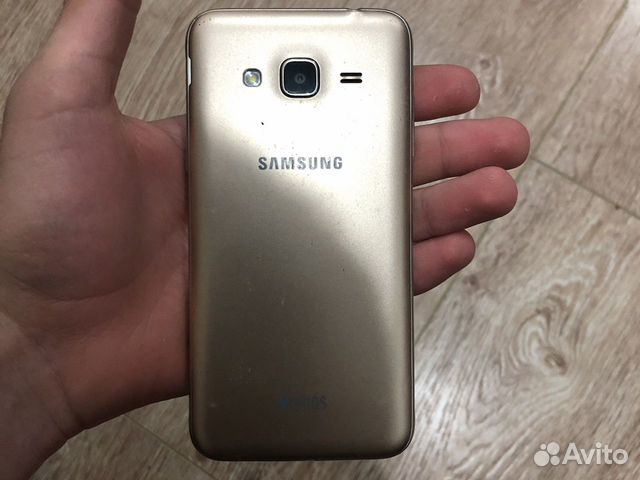 Телефон Samsung galaxy j3 (6)