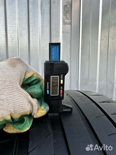 Michelin Pilot Sport 4 255/35 R19 96Y