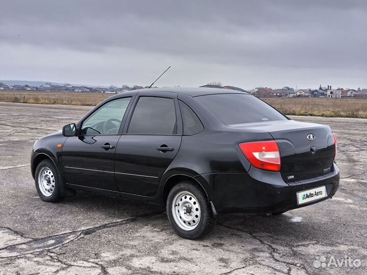 LADA Granta 1.6 МТ, 2013, 111 000 км