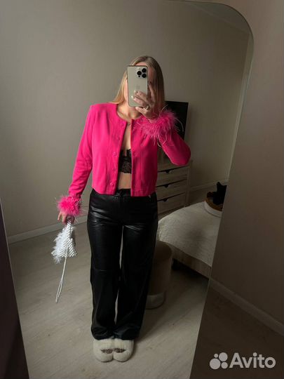 Кардиган укороченный розовый с перьями 42-44