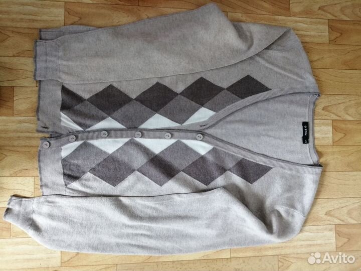 Пакет с одеждой для девушки 42 размера