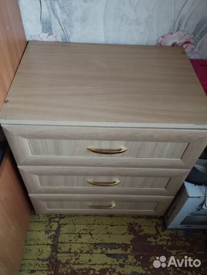 Стенка с комодом