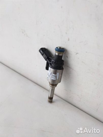 Форсунка инжекторная электрическая ауди A5 Sportb