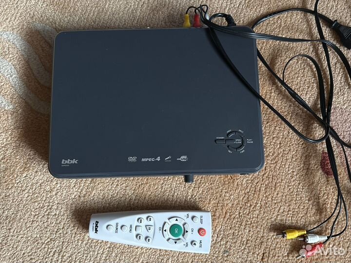 Dvd плеер караоке bbk DVP 033S