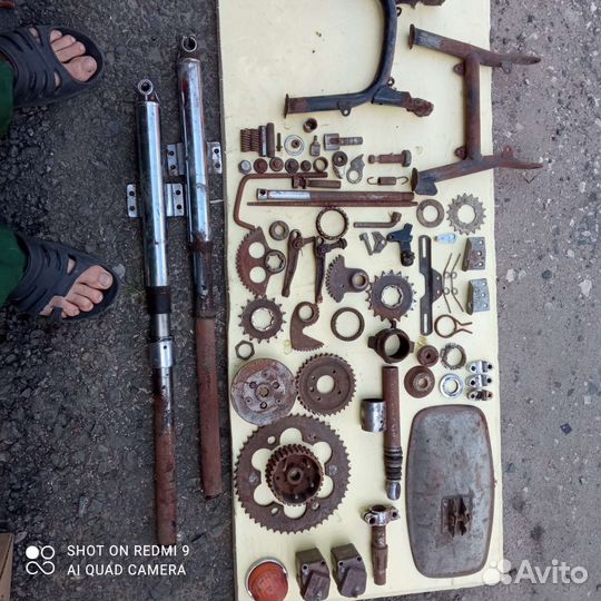 Запчасти к Советскому мотоциклу (иж юпитер 5)