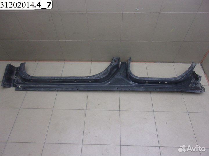 Порог правый Nissan Primera P12E