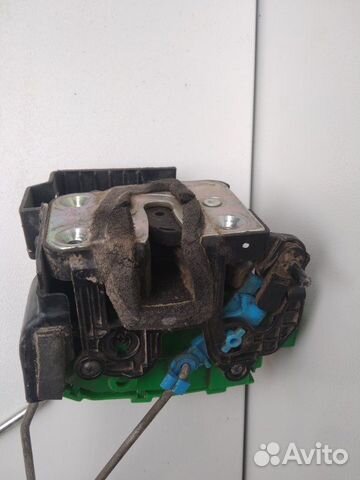 Замок двери задний правый Hyundai Solaris седан