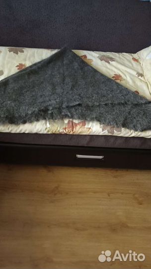 Пуховый платок, шаль