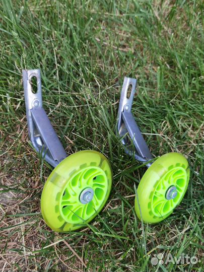 Детский велосипед в виде мотоцикла