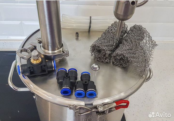 Самогонный аппарат на 1,5 с кубом и узлом отбора