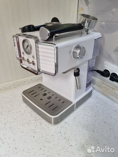 Кофемашина рожковая polaris