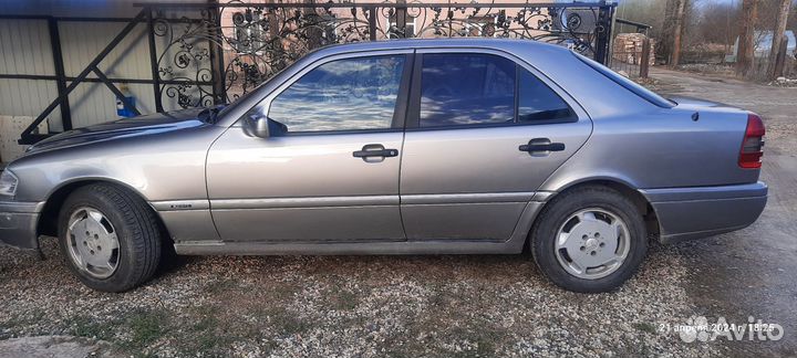Mercedes-Benz C-класс 2.2 МТ, 1993, 305 828 км