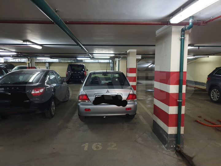 Машиноместо