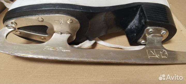 Коньки фигурные женские 36