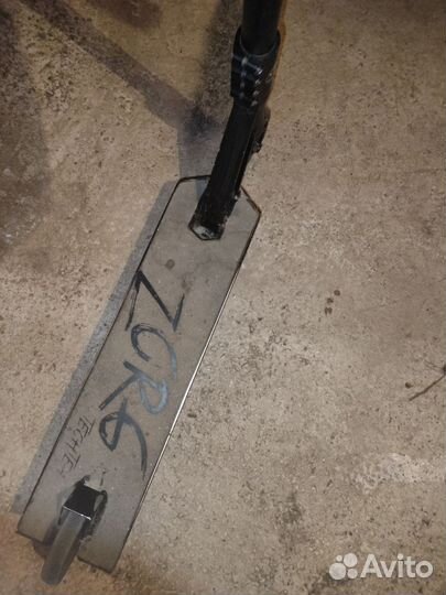 Трюковой самокат Tech Team zorg 2021