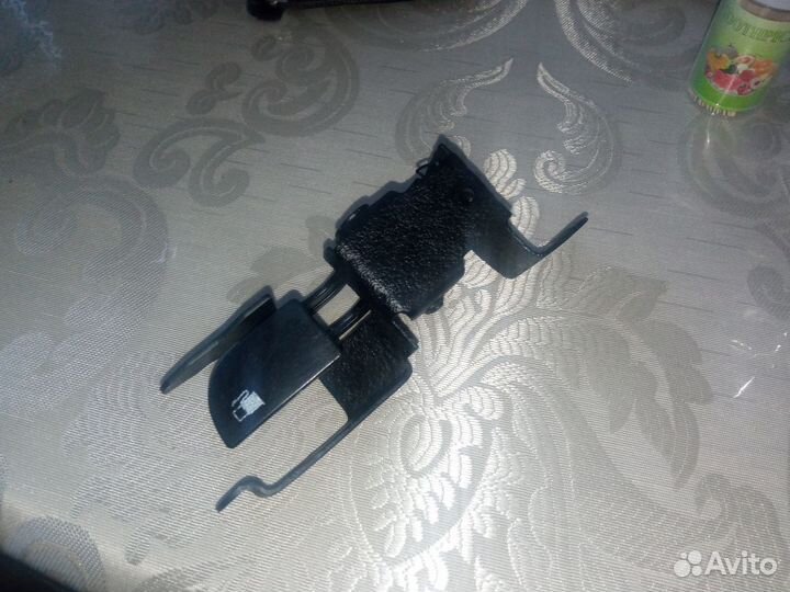 Kia spectra ручка открывания багажника и люка
