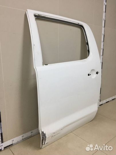 Дверь задняя левая Toyota Hilux Pick Up