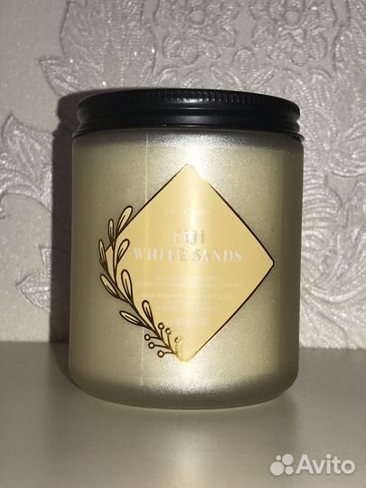 Bath and body works свеча